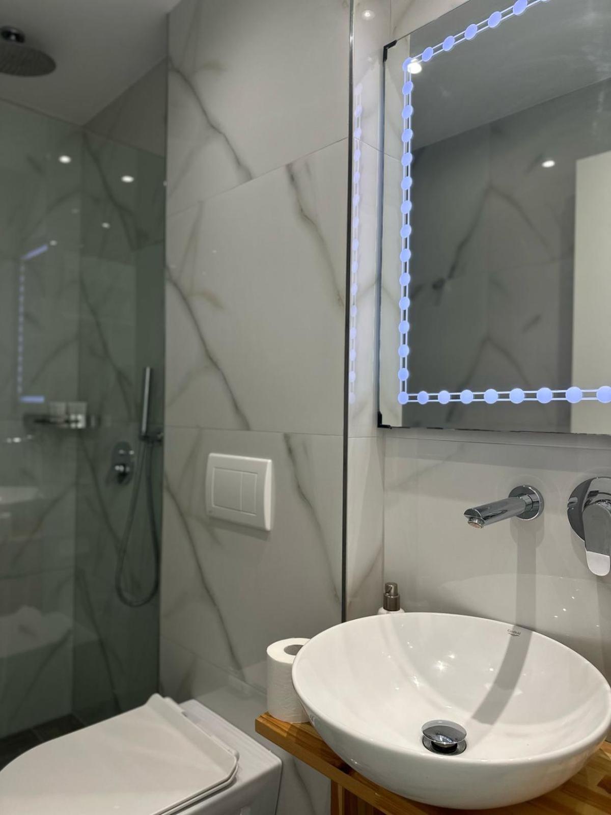 Luxury Villa Alisja Sarande With Private Beach Экстерьер фото